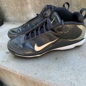 Men’s Nike Spikes